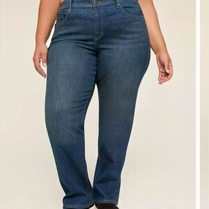 Lane Bryant Classic Blue straight legged Women's Jeans size 24